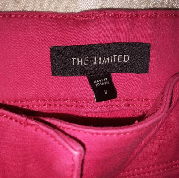 Shorts - Picture 2 of 3